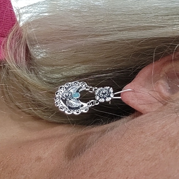 Feathers & Flowers Hinge Drop Earrings - Picture 3 of 8